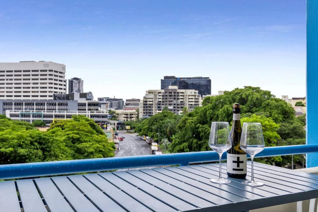 Spacious 2br- Centre Of Brissy! Apartment *